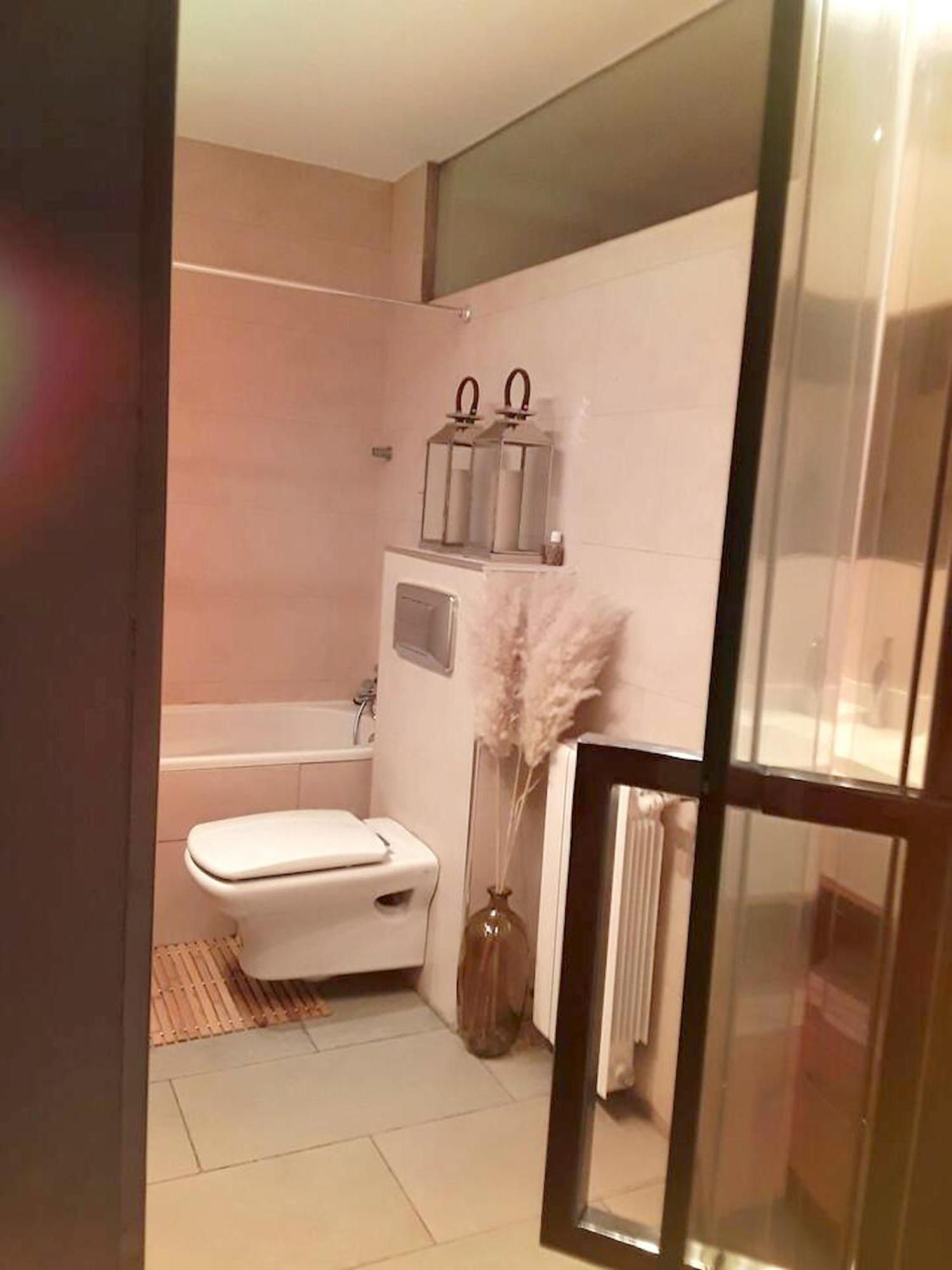 Comfortable Apartment In Zaragoza 67 M² Near The Centre Eksteriør bilde